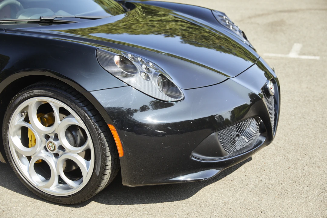 2014 Alfa Romeo 4C Coupe - Image 14 of 31