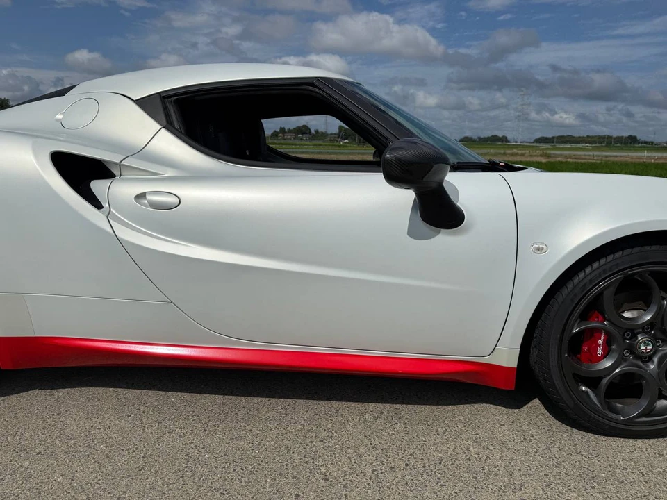 2014 Alfa Romeo 4C Coupe - Image 29 of 31