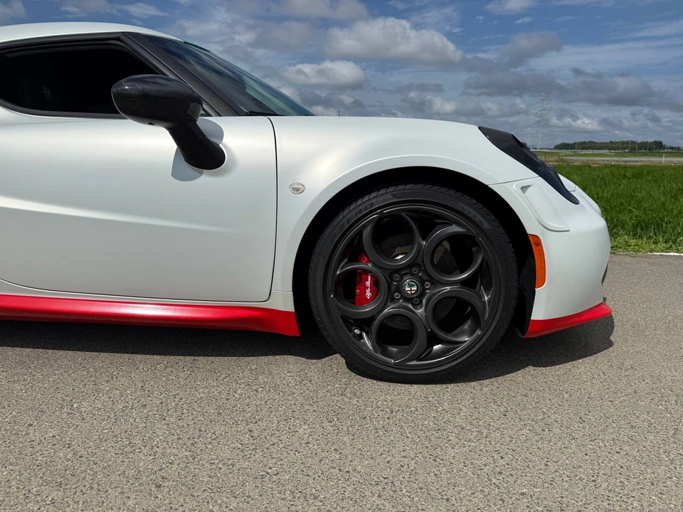 2014 Alfa Romeo 4C Coupe - Image 30 of 31