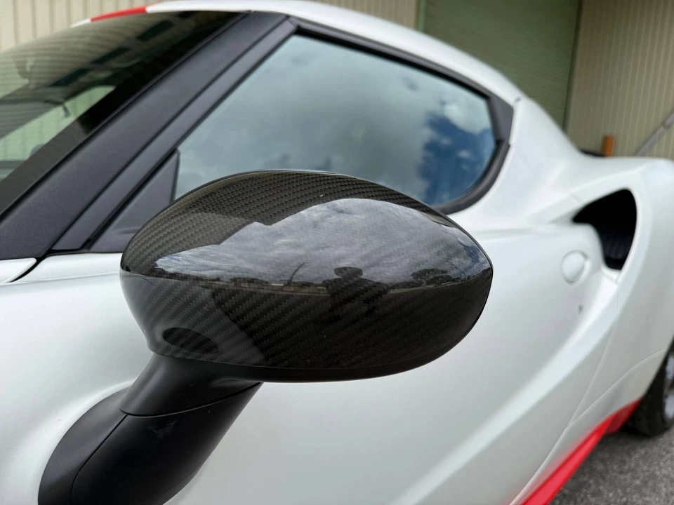 2014 Alfa Romeo 4C Coupe - Image 10 of 31