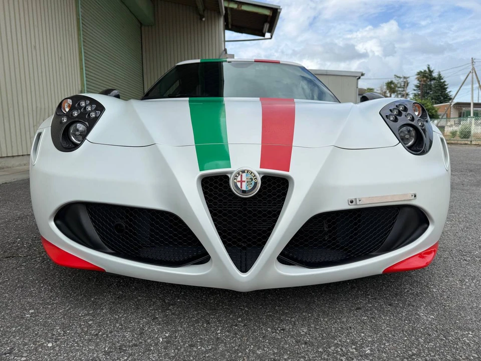 2014 Alfa Romeo 4C Coupe - Image 8 of 31