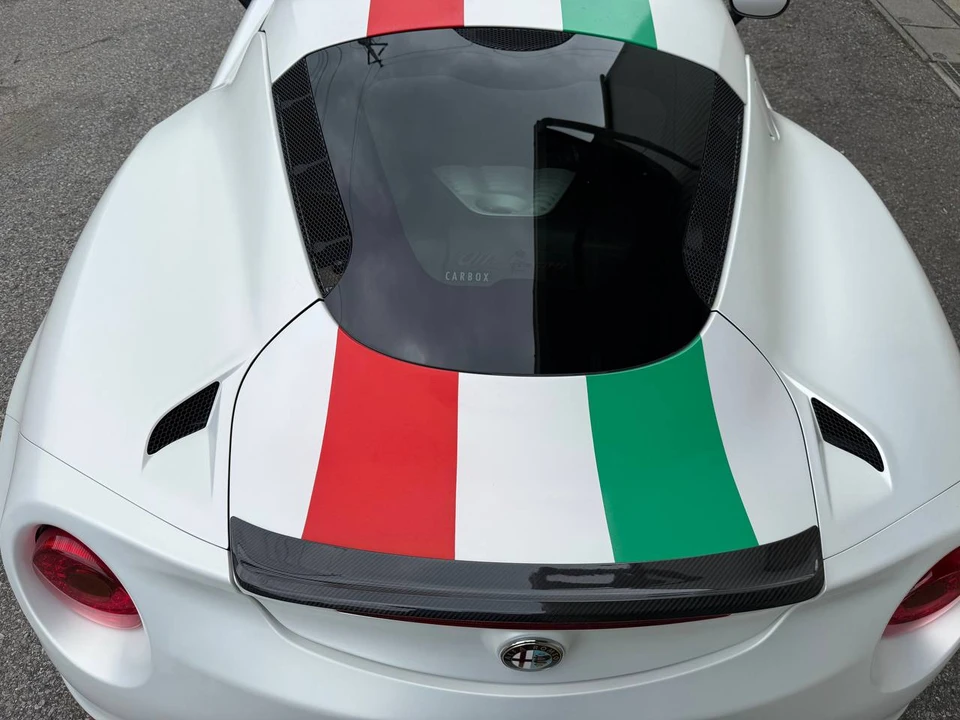 2014 Alfa Romeo 4C Coupe - Image 24 of 31