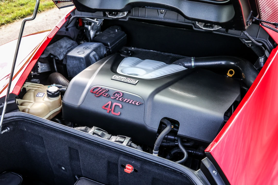 2014 Alfa Romeo 4C Coupe - Image 29 of 31
