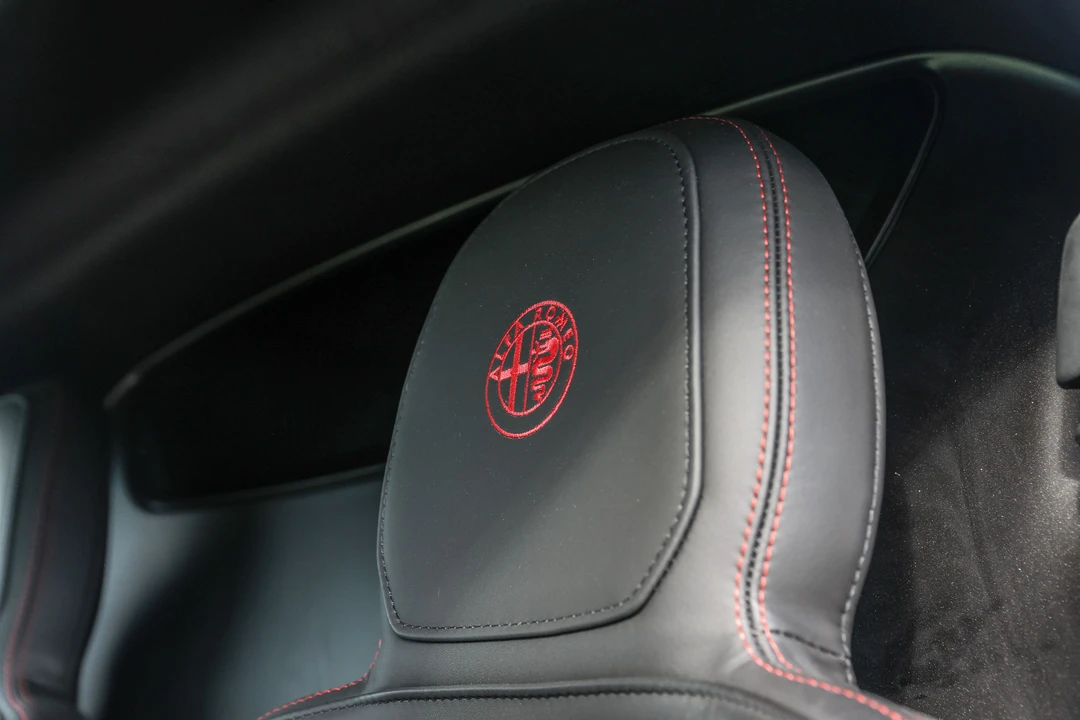 2014 Alfa Romeo 4C Coupe - Image 22 of 31