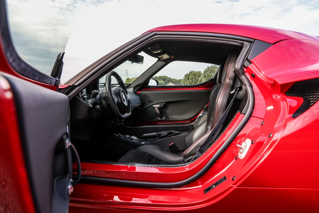 2014 Alfa Romeo 4C Coupe - Image 19 of 31