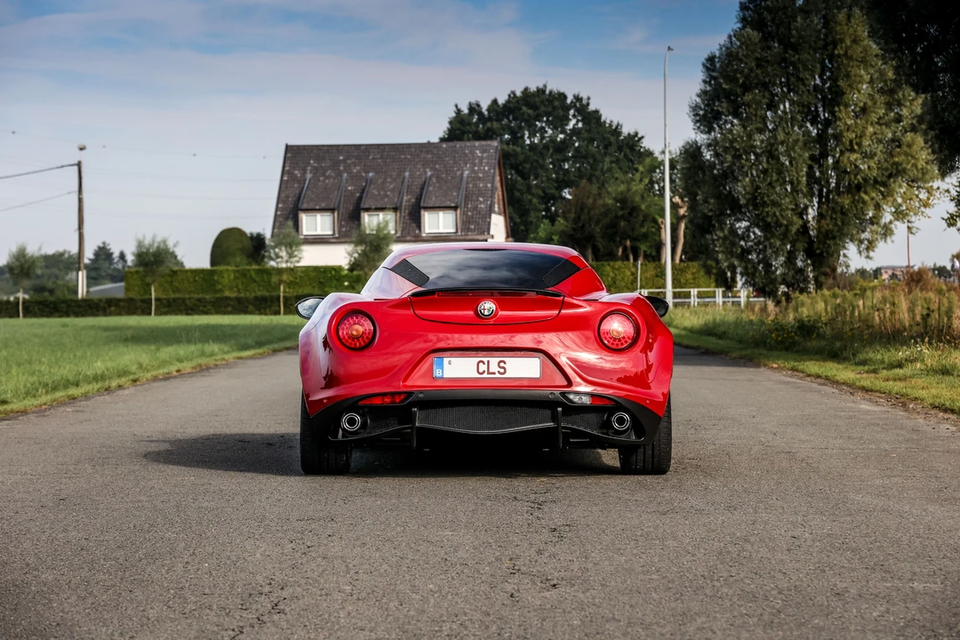 2014 Alfa Romeo 4C Coupe - Image 8 of 31
