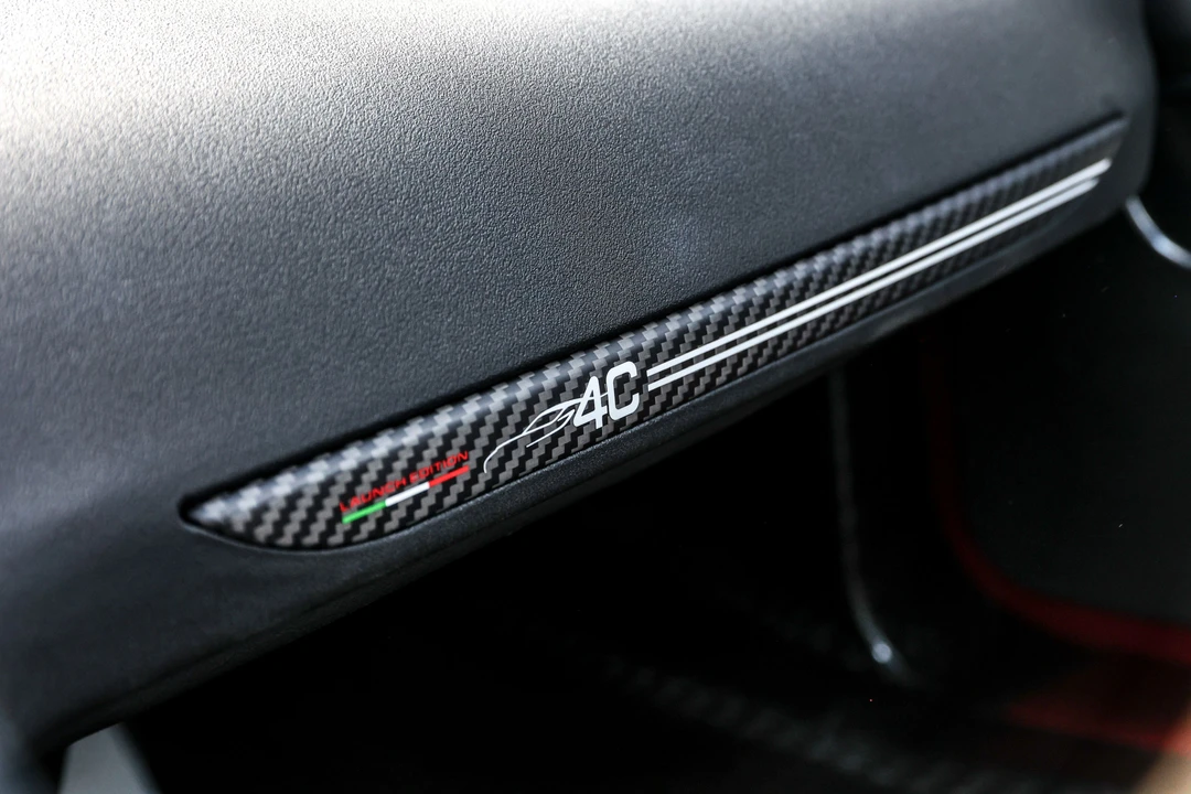 2014 Alfa Romeo 4C Coupe - Image 16 of 31
