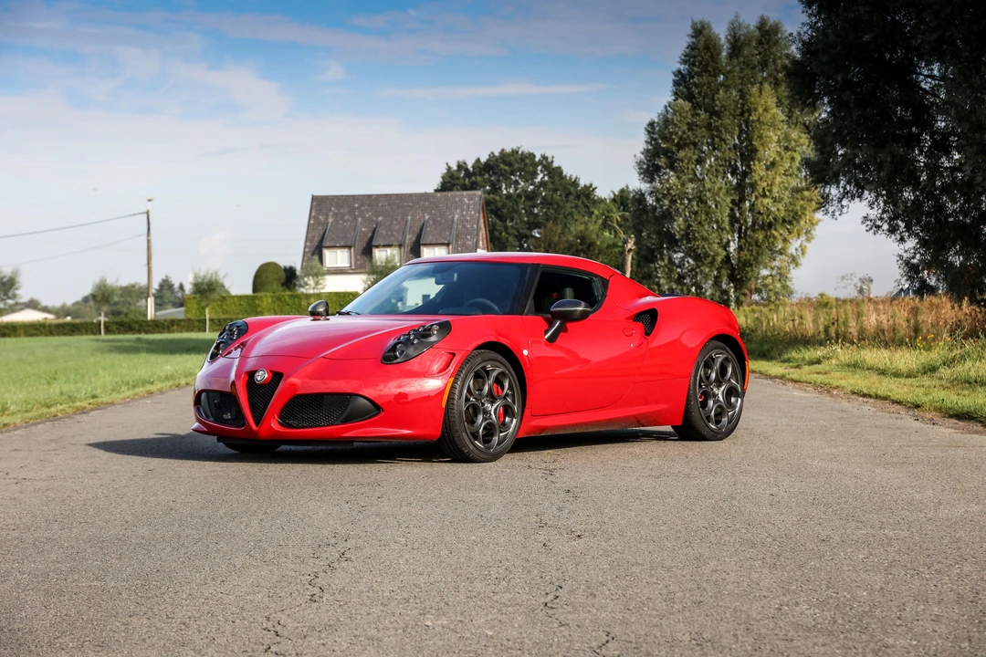 2014 Alfa Romeo 4C Coupe - Image 2 of 31