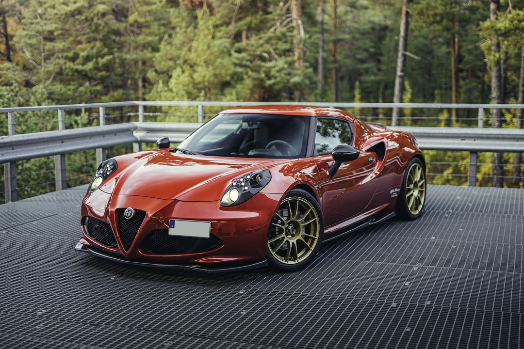 2014 Alfa Romeo 4C Coupe - Image 11 of 31