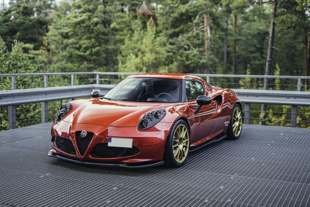2014 Alfa Romeo 4C Coupe - Image 13 of 31