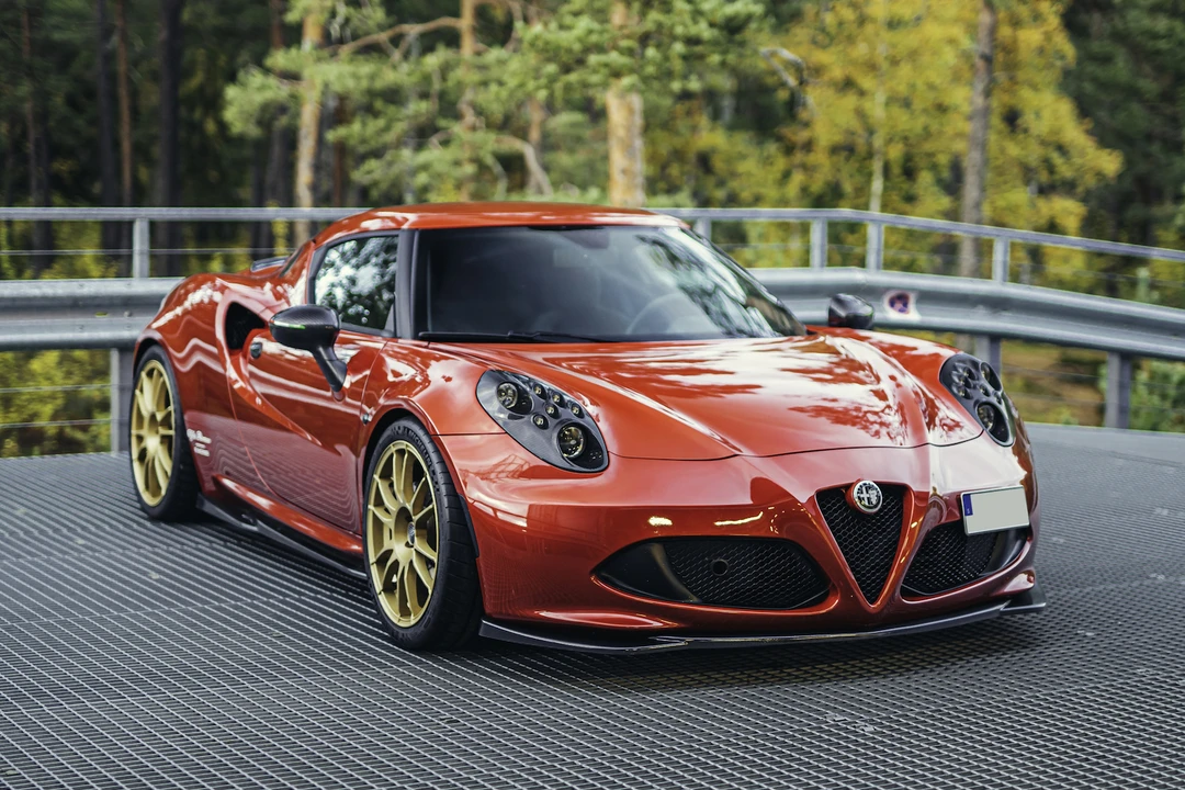 2014 Alfa Romeo 4C Coupe - Image 2 of 31
