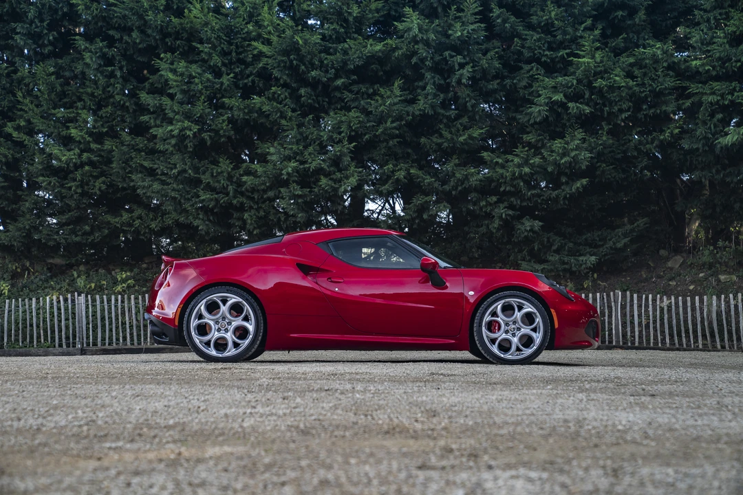 2014 Alfa Romeo 4C Coupe - Image 8 of 31