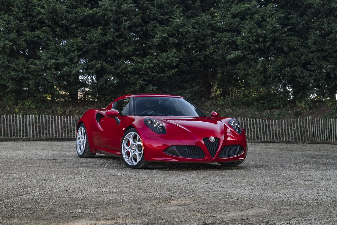2014 Alfa Romeo 4C Coupe - Image 15 of 31