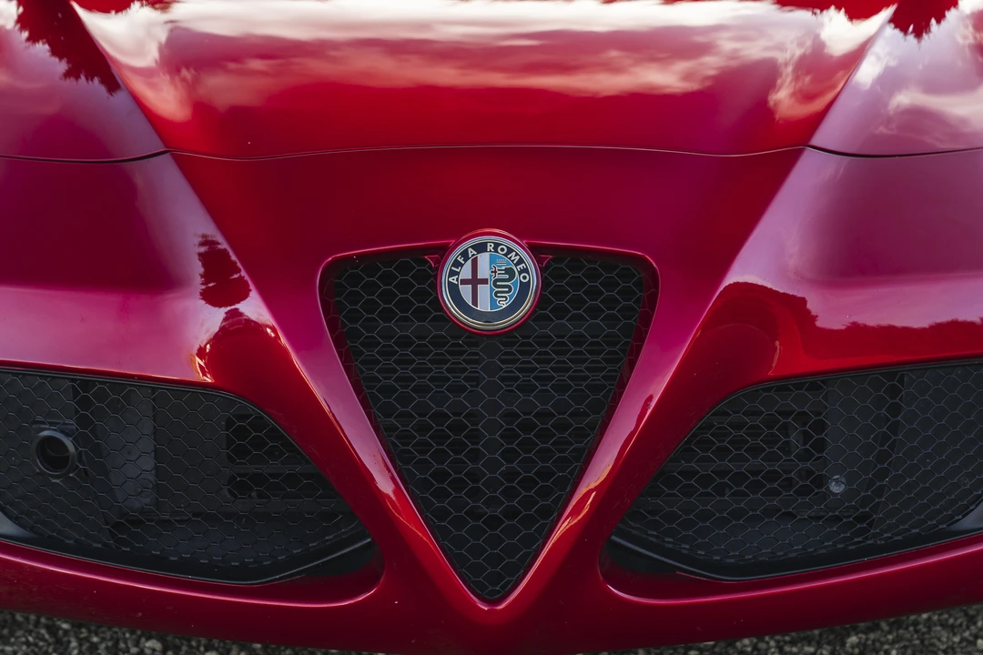2014 Alfa Romeo 4C Coupe - Image 24 of 31