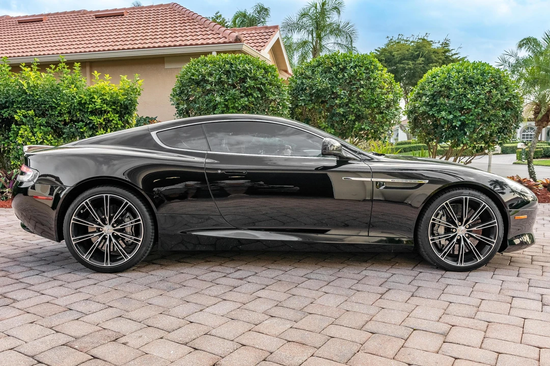 2014 Aston Martin DB9 - Image 3 of 31