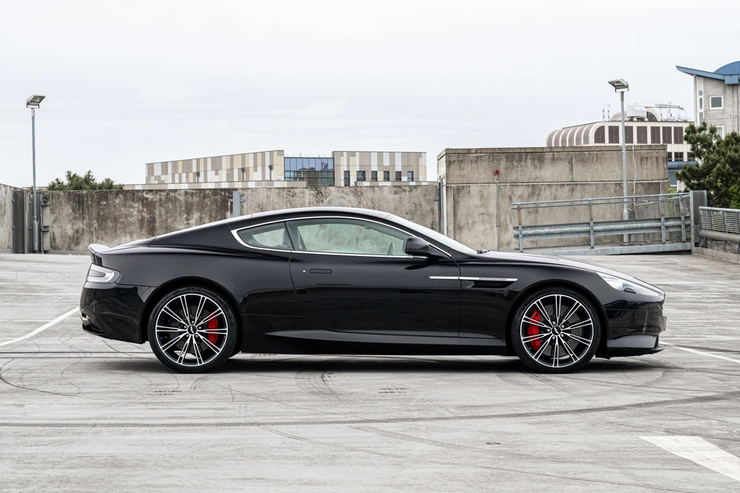 2014 Aston Martin DB9 - Image 10 of 31