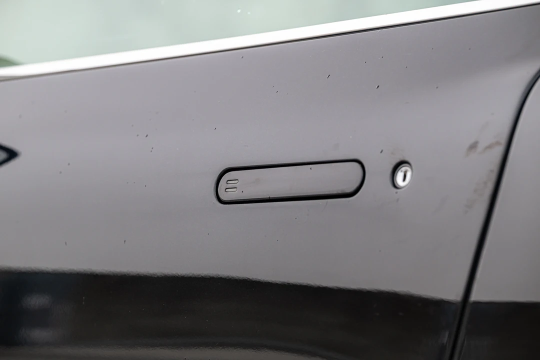 2014 Aston Martin DB9 - Image 31 of 31