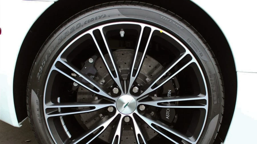 2014 Aston Martin DB9 - Image 9 of 10