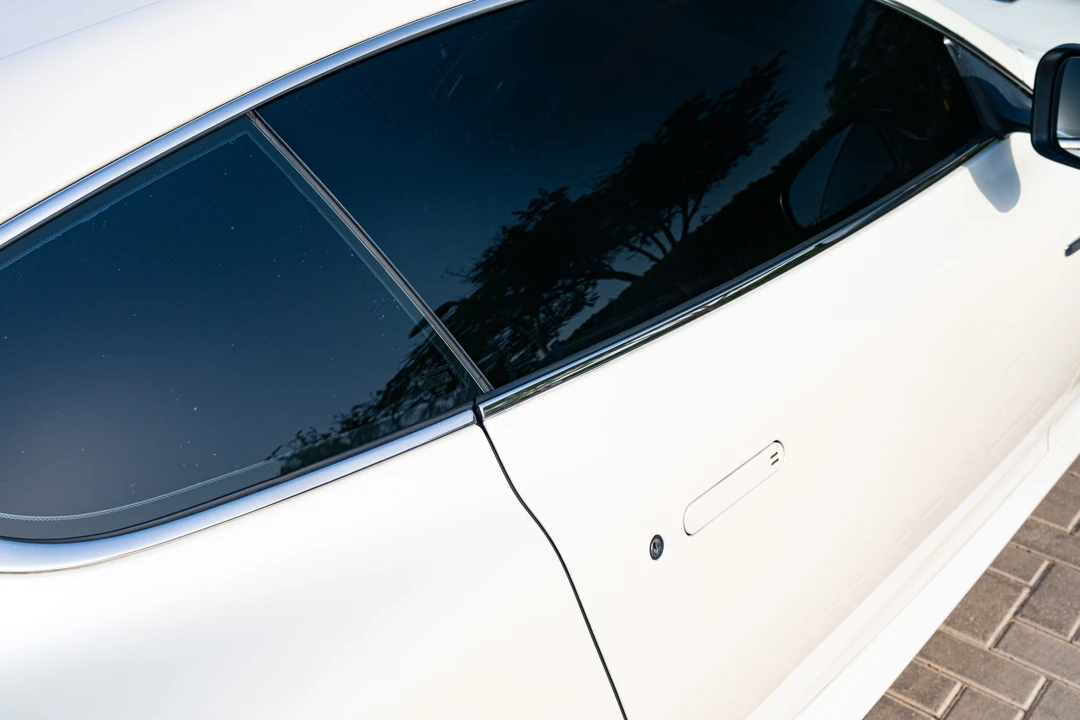 2014 Aston Martin DB9 - Image 17 of 31