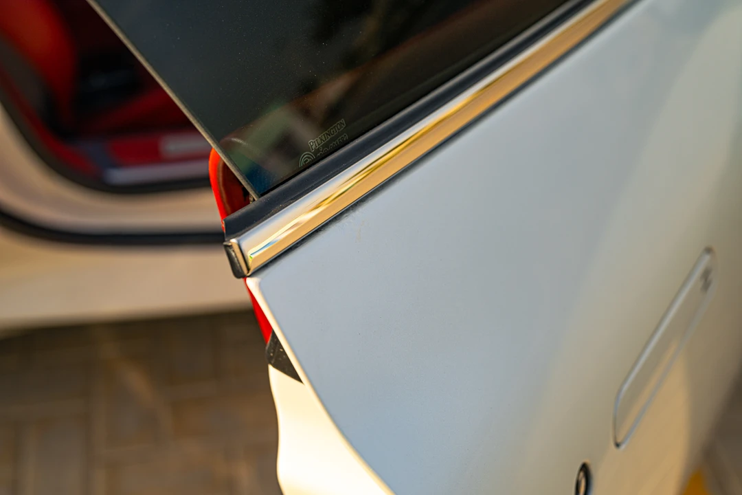 2014 Aston Martin DB9 - Image 24 of 31