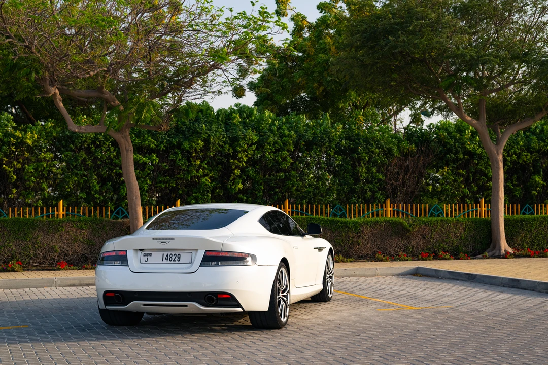 2014 Aston Martin DB9 - Image 4 of 31
