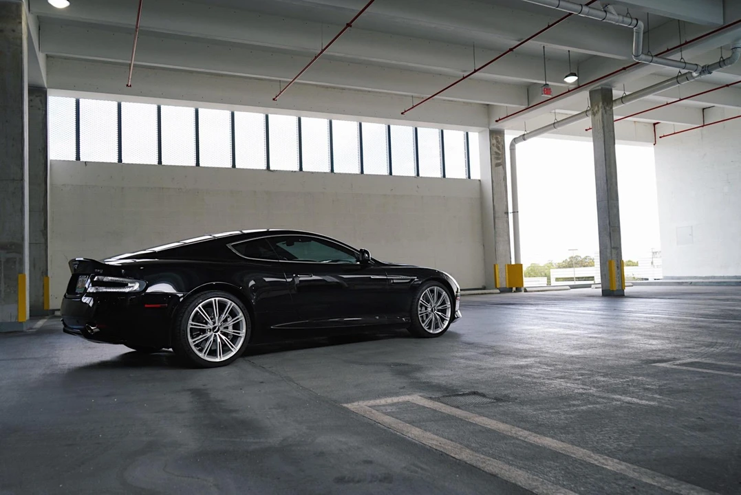 2014 Aston Martin DB9 - Image 11 of 31