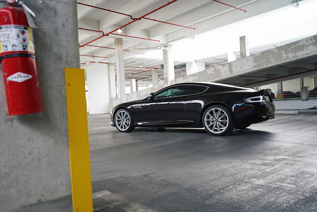 2014 Aston Martin DB9 - Image 6 of 31