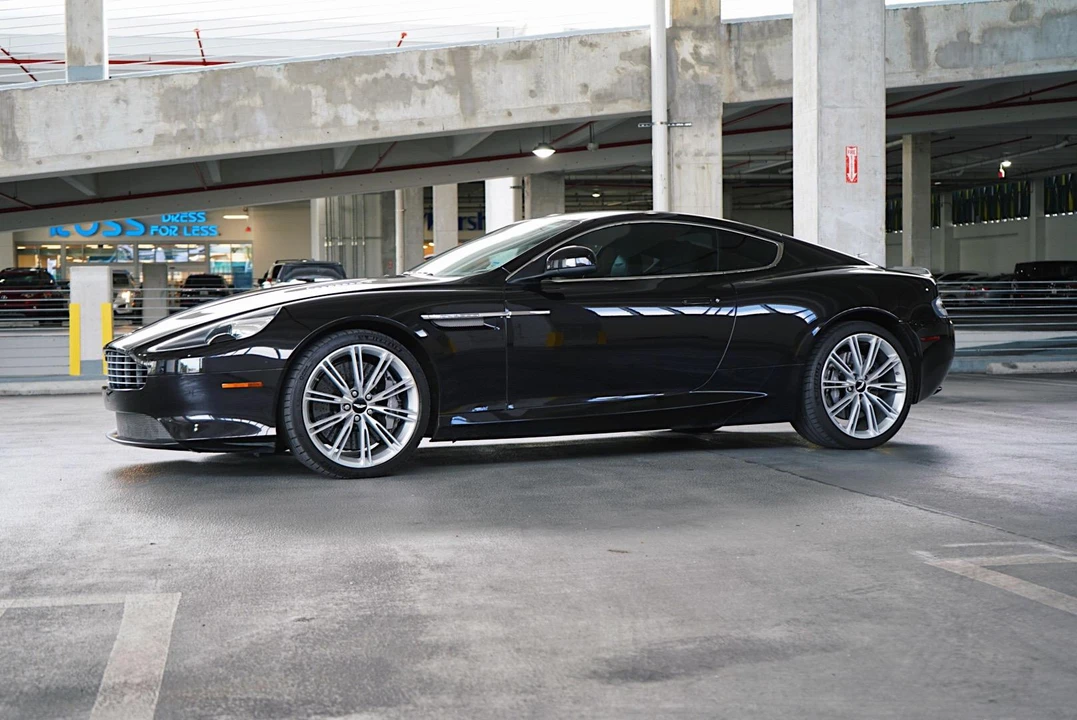 2014 Aston Martin DB9 - Image 17 of 31