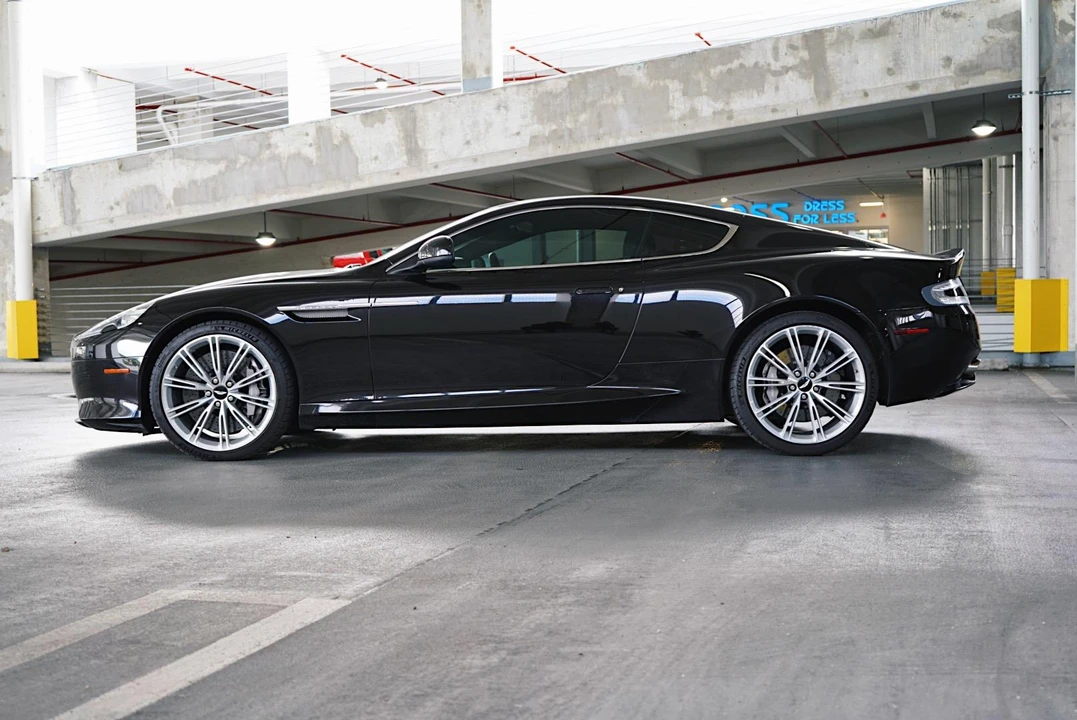 2014 Aston Martin DB9 - Image 18 of 31