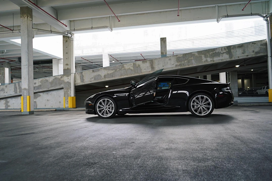 2014 Aston Martin DB9 - Image 30 of 31