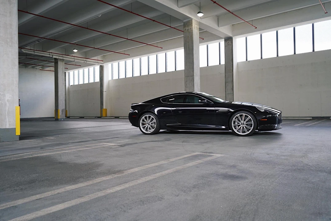 2014 Aston Martin DB9 - Image 12 of 31