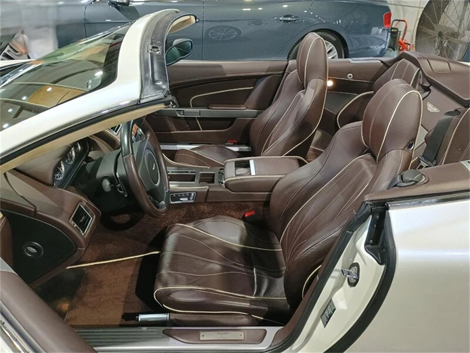 2014 Aston Martin DB9 - Image 19 of 31