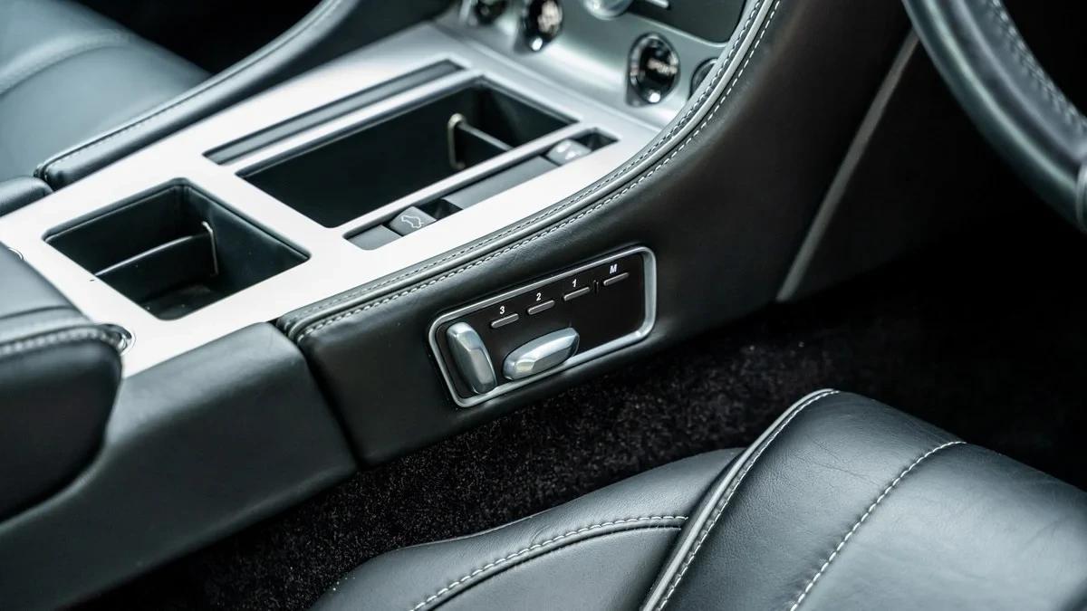 2014 Aston Martin DB9 - Image 28 of 30