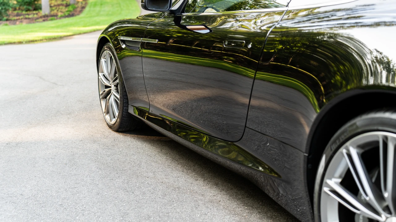 2014 Aston Martin DB9 - Image 13 of 31