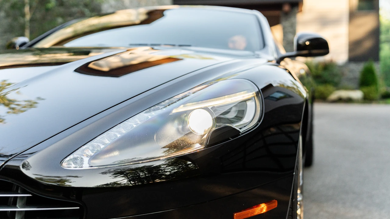 2014 Aston Martin DB9 - Image 22 of 31