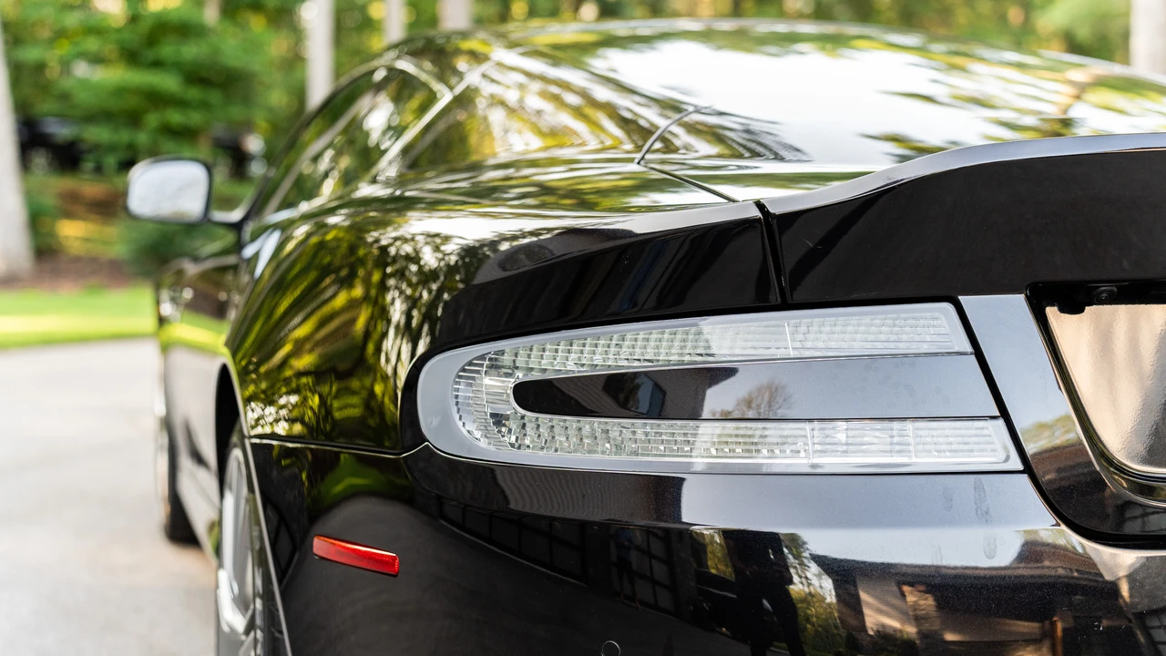 2014 Aston Martin DB9 - Image 24 of 31