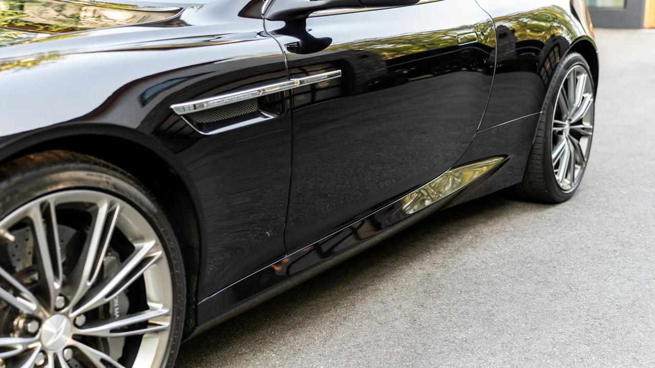 2014 Aston Martin DB9 - Image 11 of 31