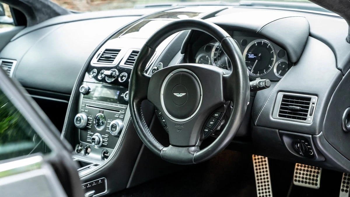 2014 Aston Martin DB9 - Image 20 of 31
