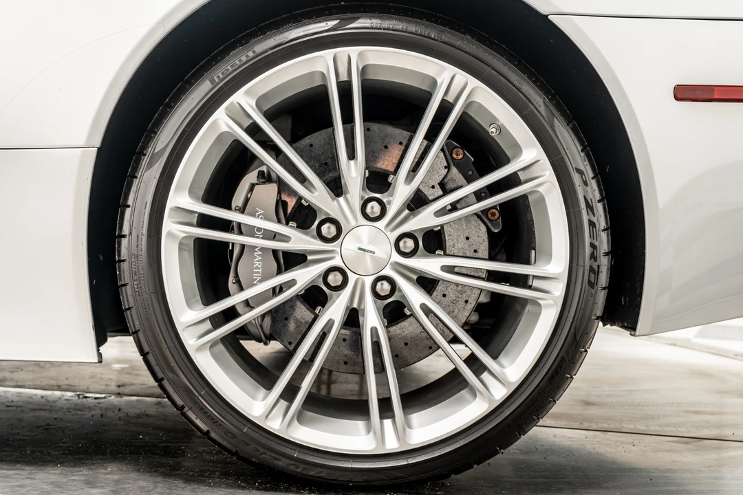 2014 Aston Martin DB9 - Image 11 of 21