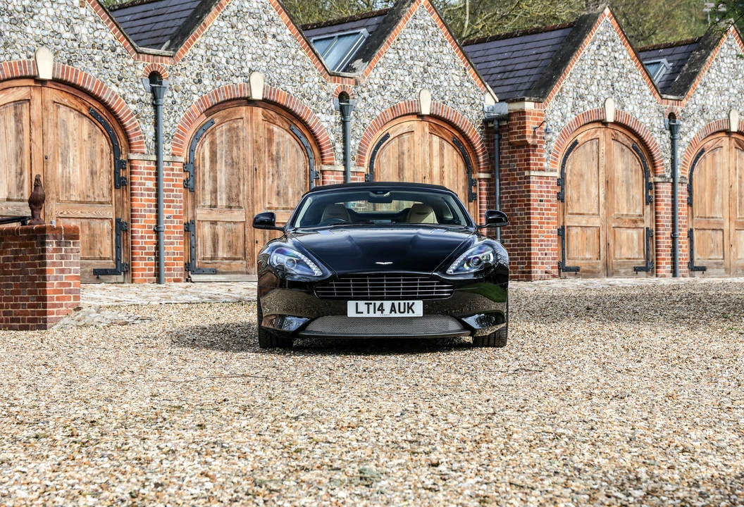 2014 Aston Martin DB9 - Image 11 of 18