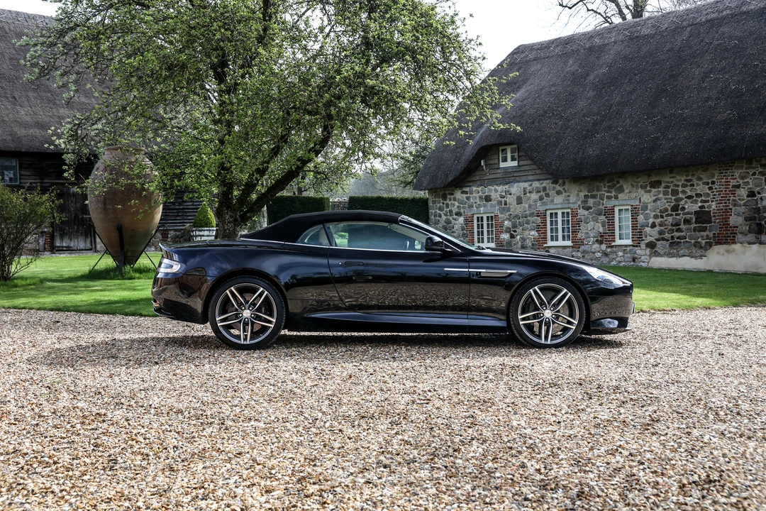 2014 Aston Martin DB9 - Image 13 of 18