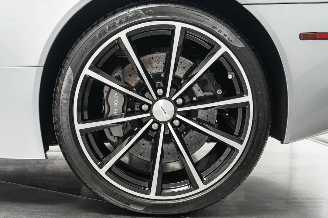2014 Aston Martin DB9 - Image 11 of 21