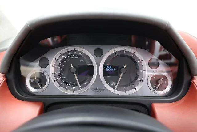 2014 Aston Martin DB9 - Image 31 of 31
