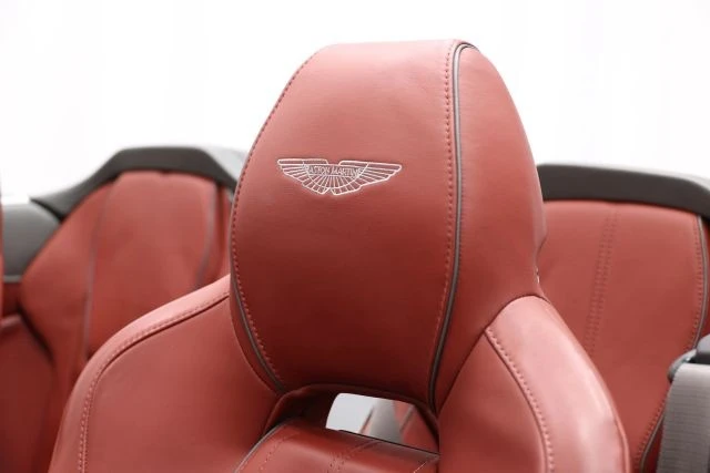 2014 Aston Martin DB9 - Image 19 of 31