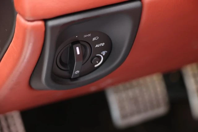 2014 Aston Martin DB9 - Image 24 of 31