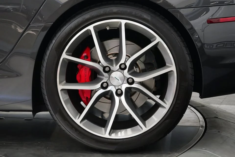2014 Aston Martin Rapide - Image 8 of 16
