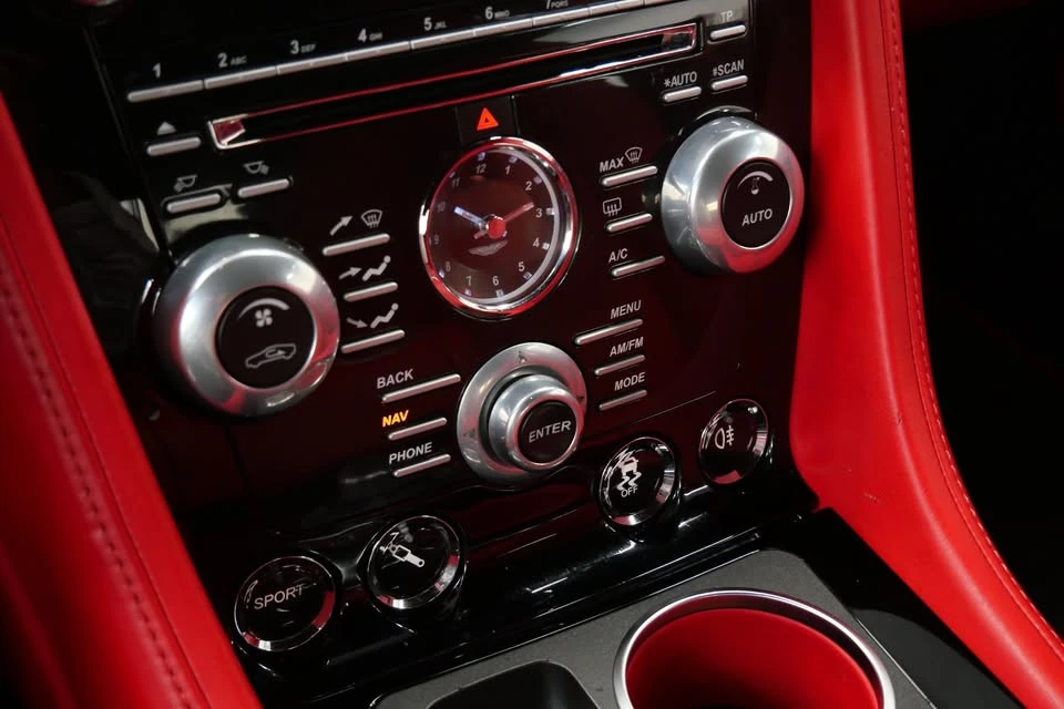 2014 Aston Martin Rapide - Image 14 of 16