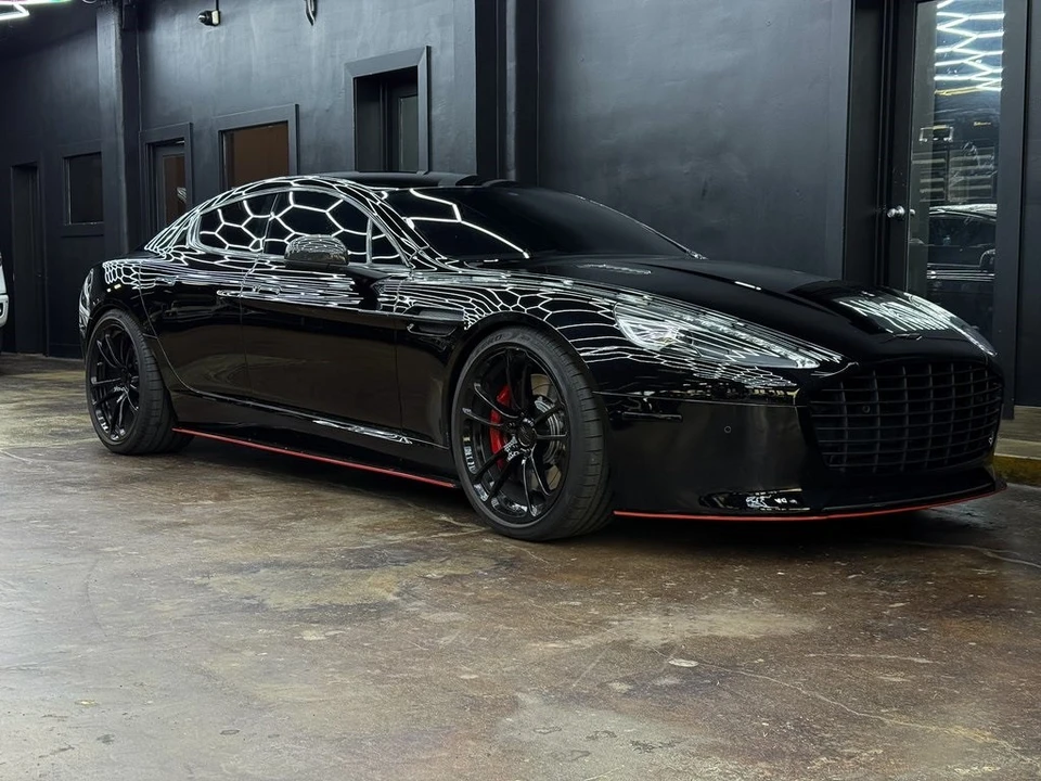 2014 Aston Martin Rapide - Image 11 of 12