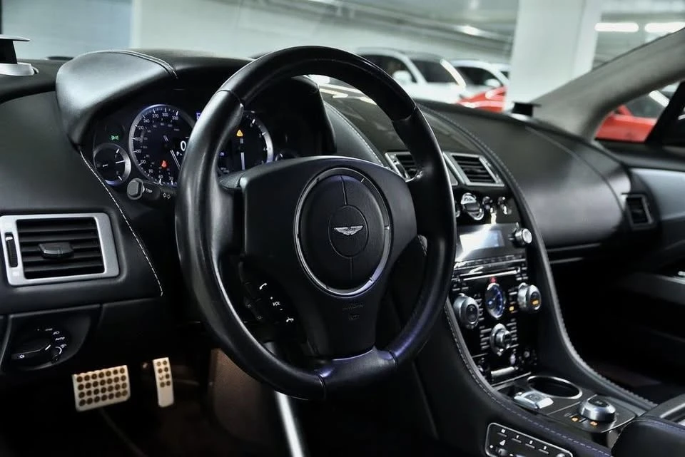 2014 Aston Martin Rapide - Image 10 of 10
