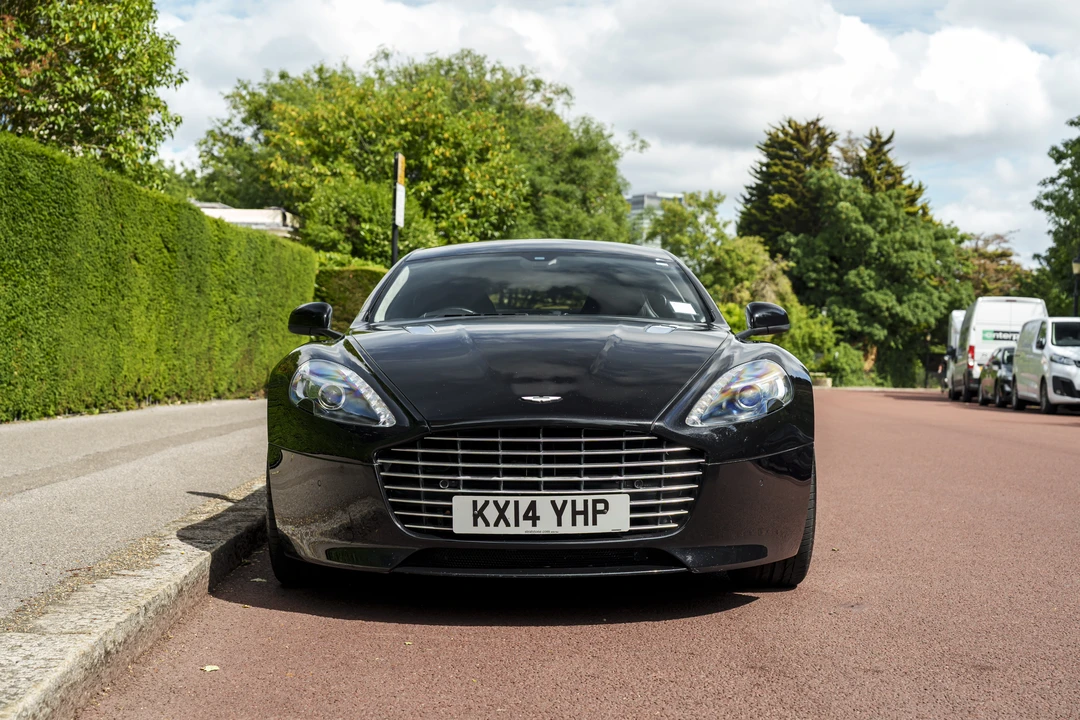 2014 Aston Martin Rapide - Image 2 of 31